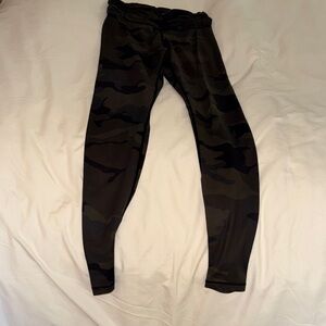 Carbon38 Black Camouflage Leggings